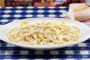 Fettuccine Alfredo
